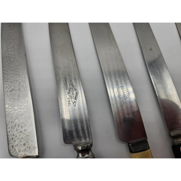 Bakelite Silverware Knives Mixed Lot 13 Various Colors Conditions Stainless - Picture 2 of 11